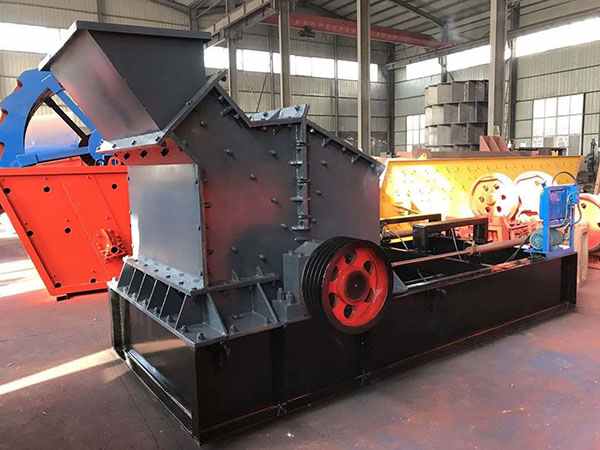 遼寧簡(jiǎn)易移動(dòng)破碎機(jī)視頻