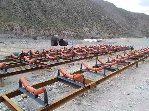 西藏移動(dòng)碎石機(jī)移動(dòng)破碎機(jī)建筑垃圾