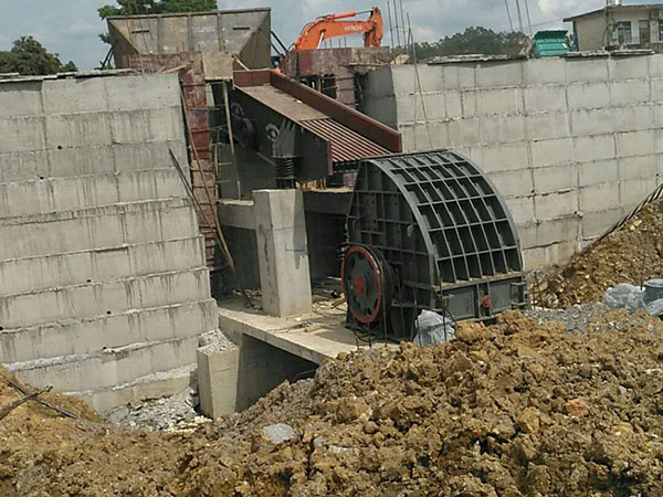 46破碎機